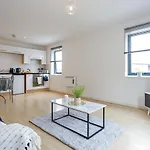 Apartment In Manchester