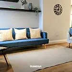 Crawford House - Stunning 2 Bedroom House In Manchester