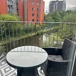Manchester Luxury Apartment - Opposite Etihad Stadium N Coop Live W Secure Parking