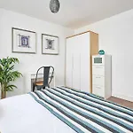 Host & Stay - Apartment 007