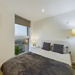 Comfortable Studio In Cheltenham