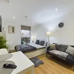 Comfortable Studio In Cheltenham