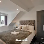Noor Garden Co-Living - Private Room Self-Cater
