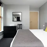 The City Warehouse Aparthotel