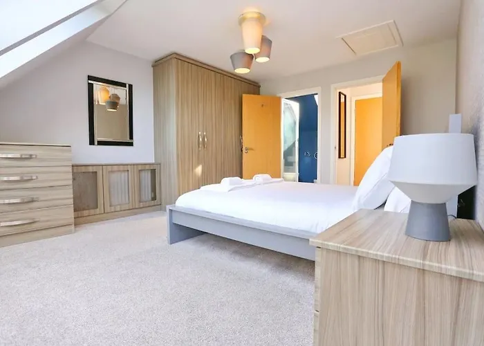 Luxurious Townhouse In Central Manchester