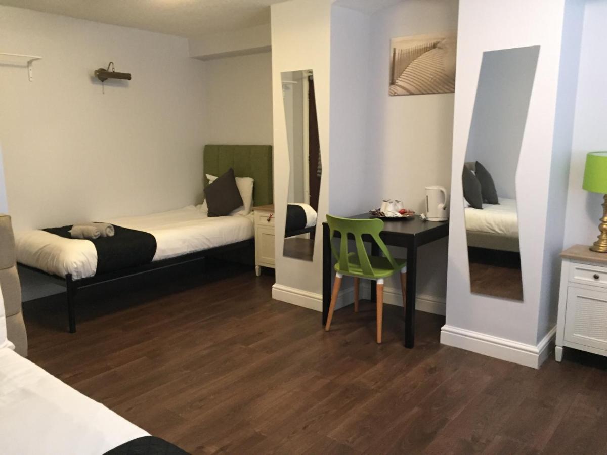 Queens 3* Manchester