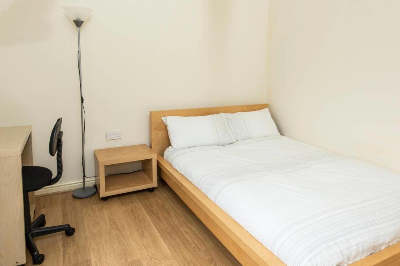 Guestready - Floor Apt 2min Walk To O2 Apollo Apartment *