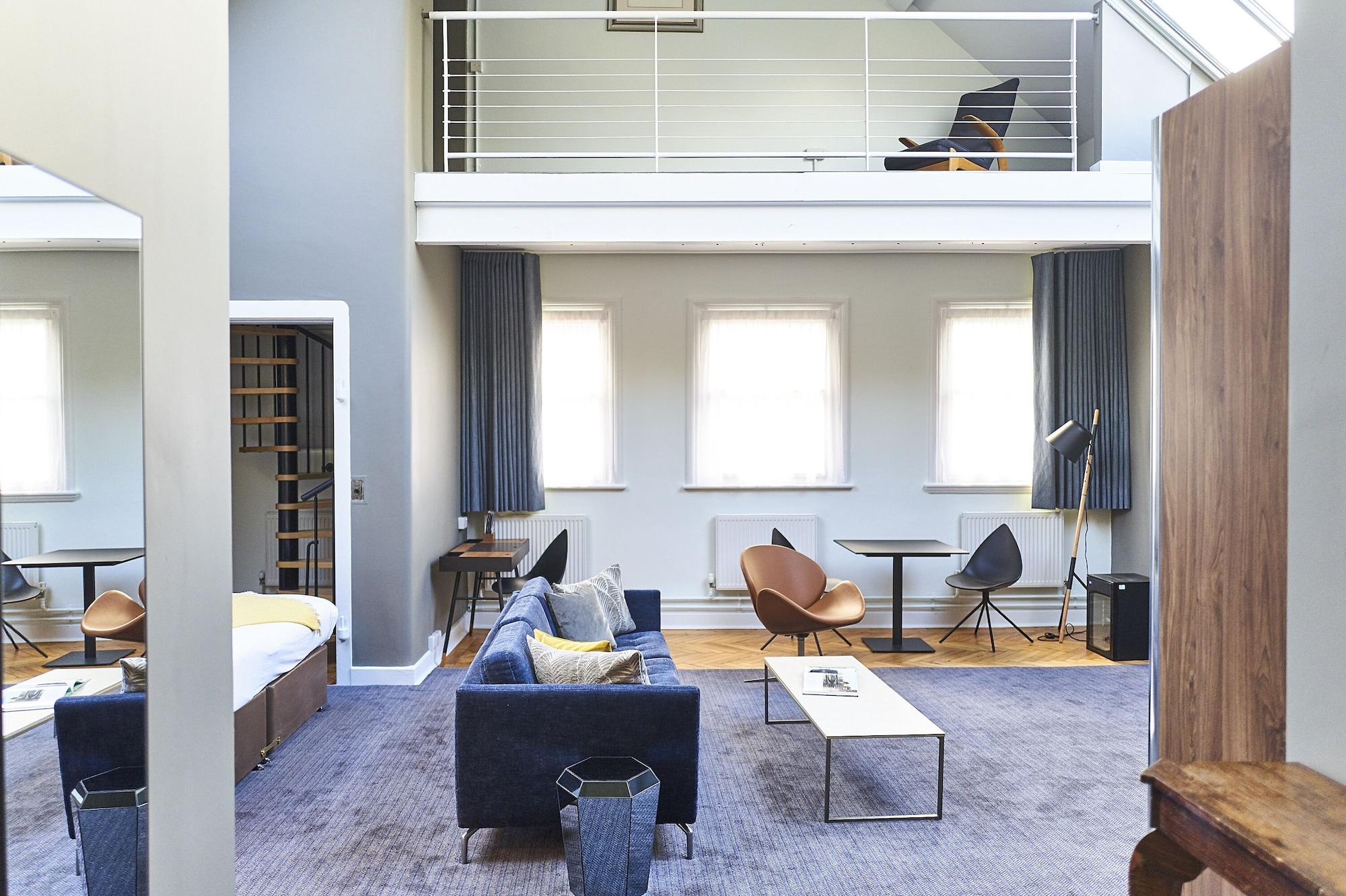 Hotel Abode