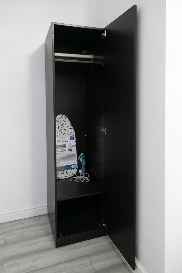 Hills View Apartment Manchester