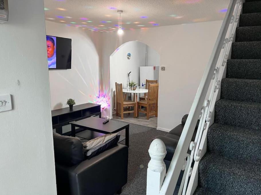 Holiday home Adorable 2 Bed House Ideal For Family Of Four