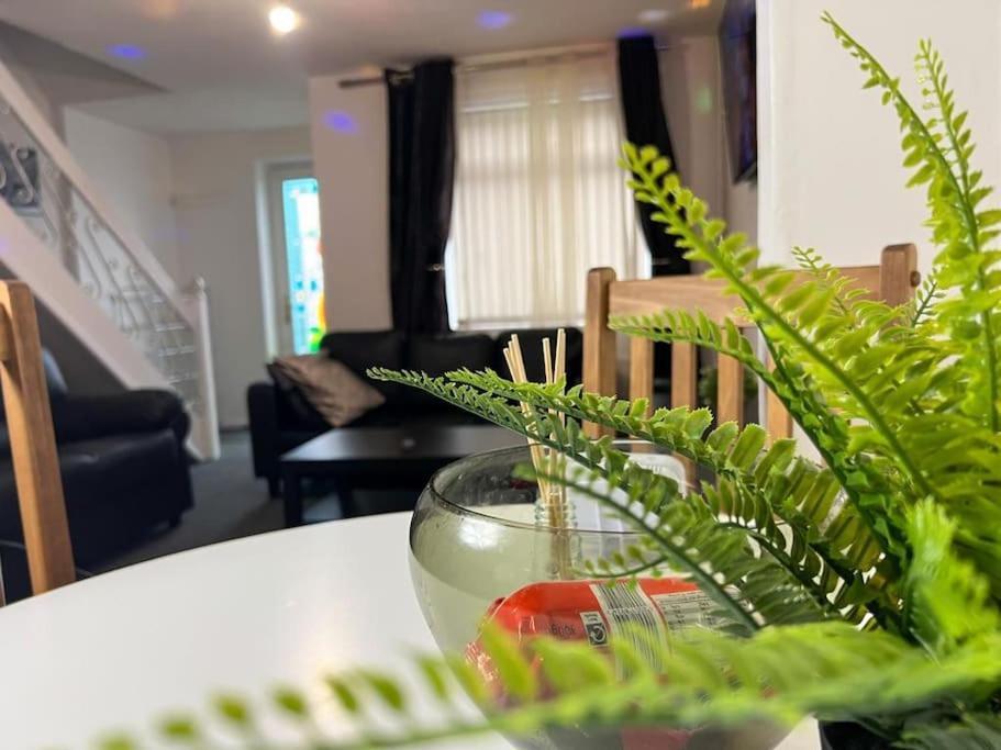 Holiday home Adorable 2 Bed House Ideal For Family Of Four