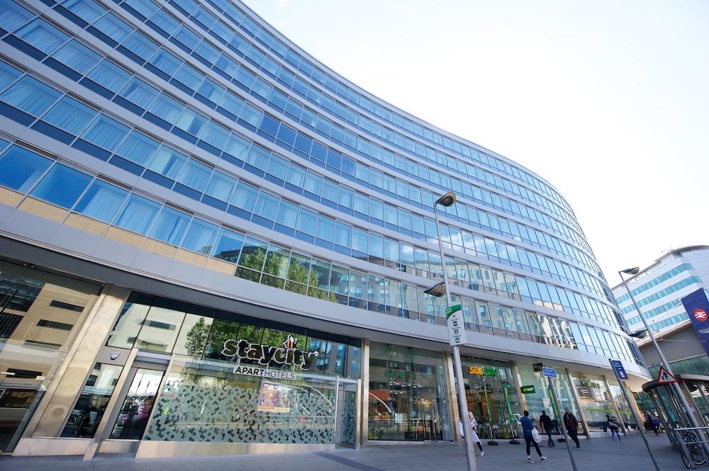 Staycity Piccadilly Aparthotel 4*