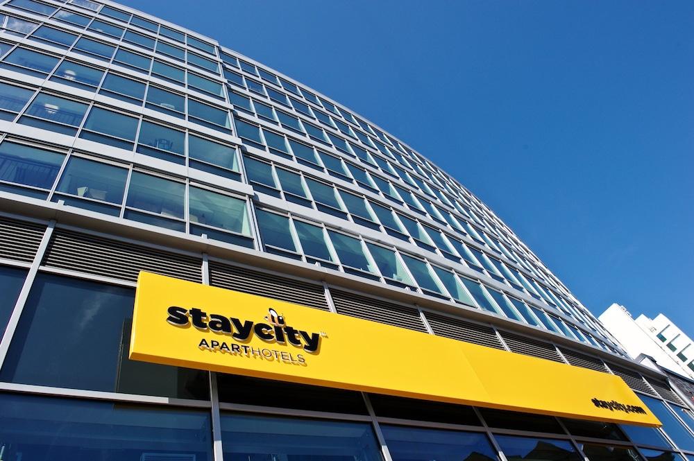 Staycity Piccadilly Aparthotel 4*