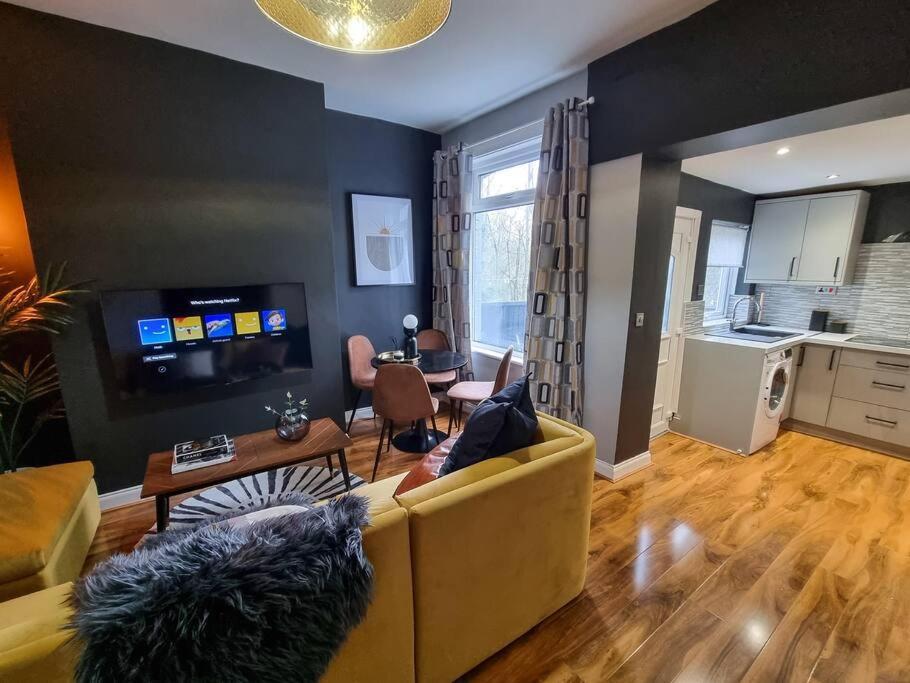 3 Bedroom Close To Mcr Centre Holiday home