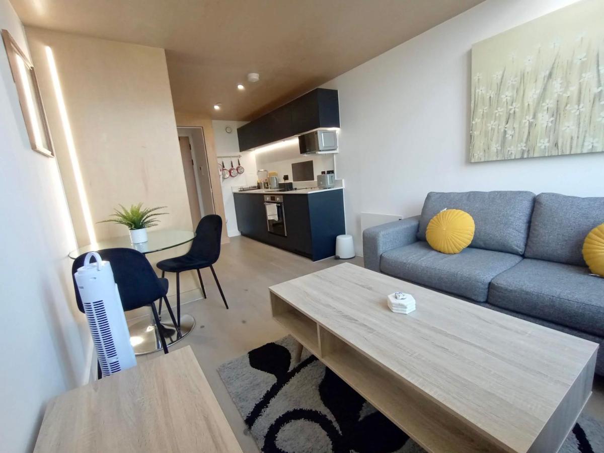 Apartment 1 Bedroom Duplex In