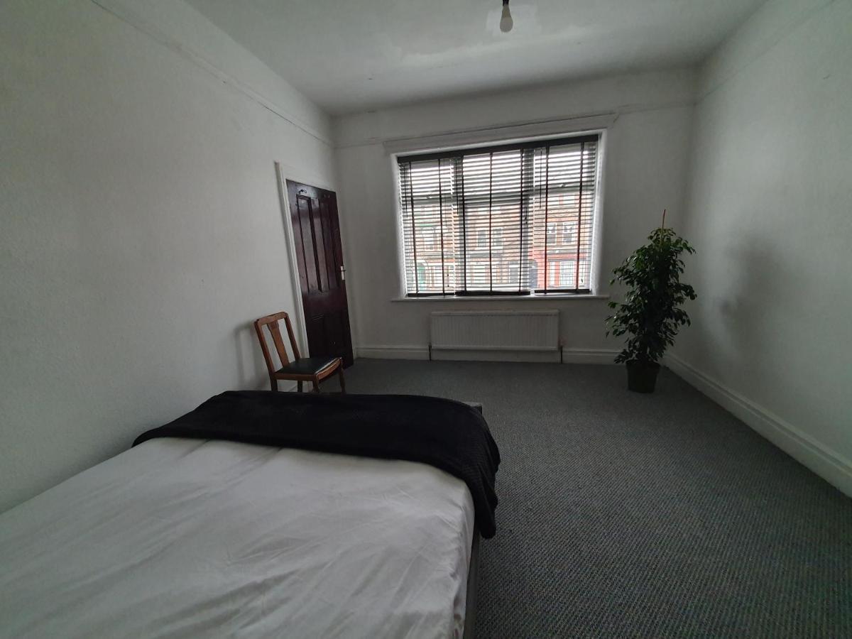 Quirky And Spacious 4 Bed Victorian House Homestay