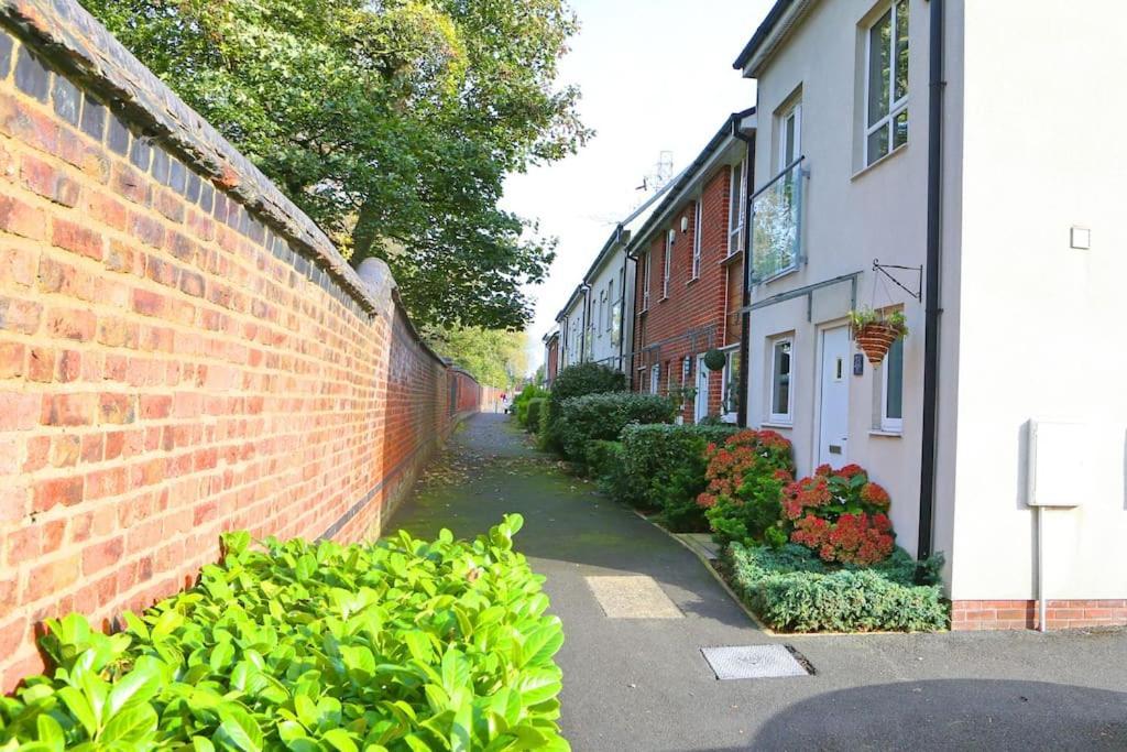 Luxurious Townhouse In