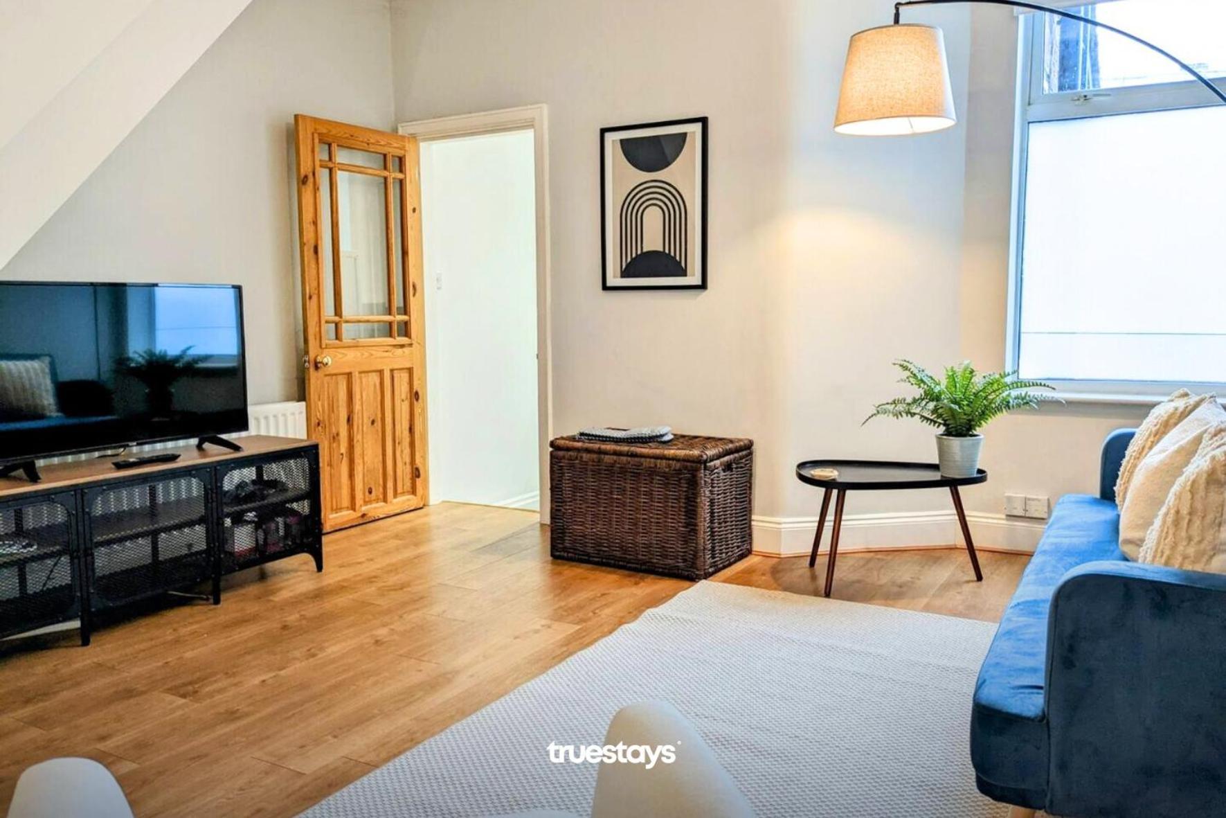 Crawford House - Stunning 2 Bedroom House In *