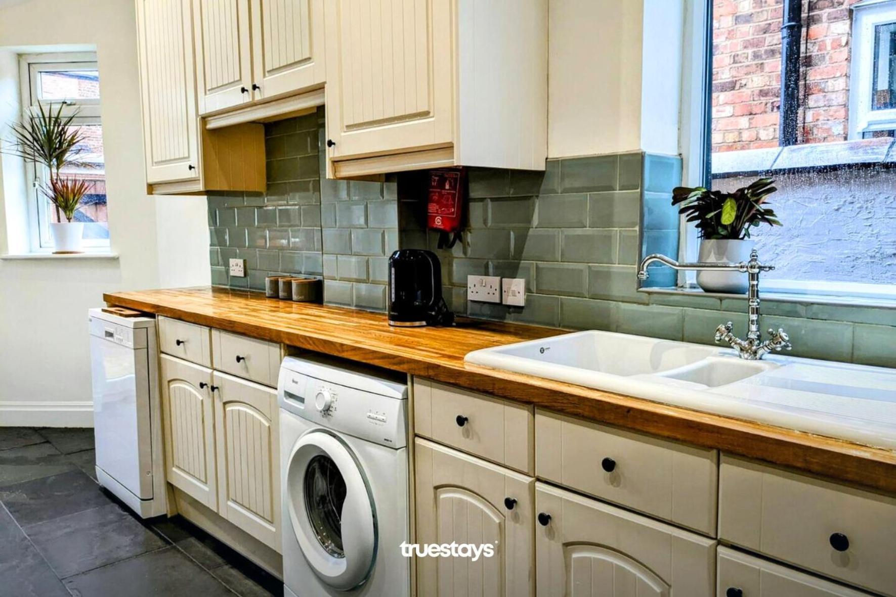 Holiday home Crawford House - Stunning 2 Bedroom House In *