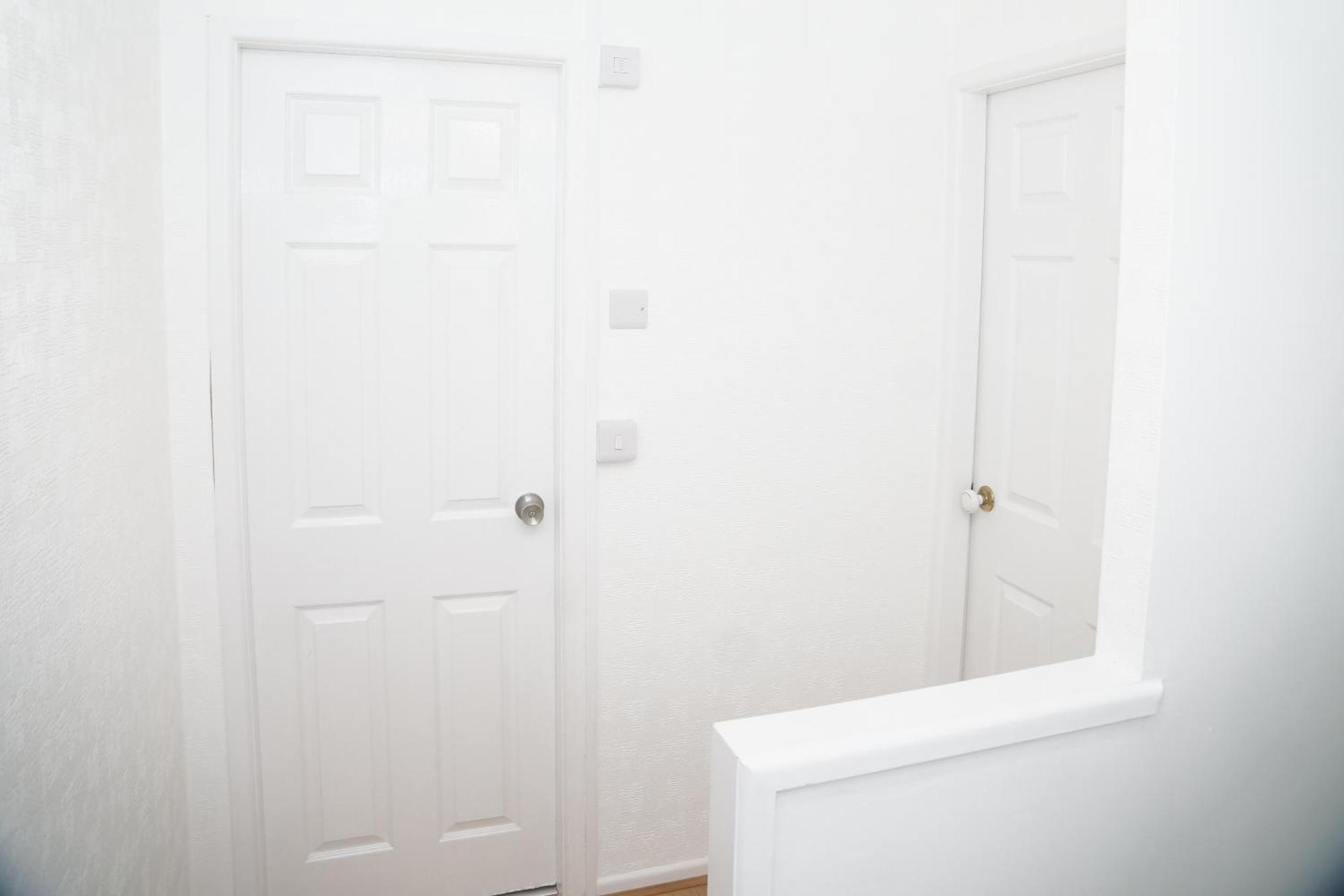 Cosy & Quiet House Close To Etihad And Centre *