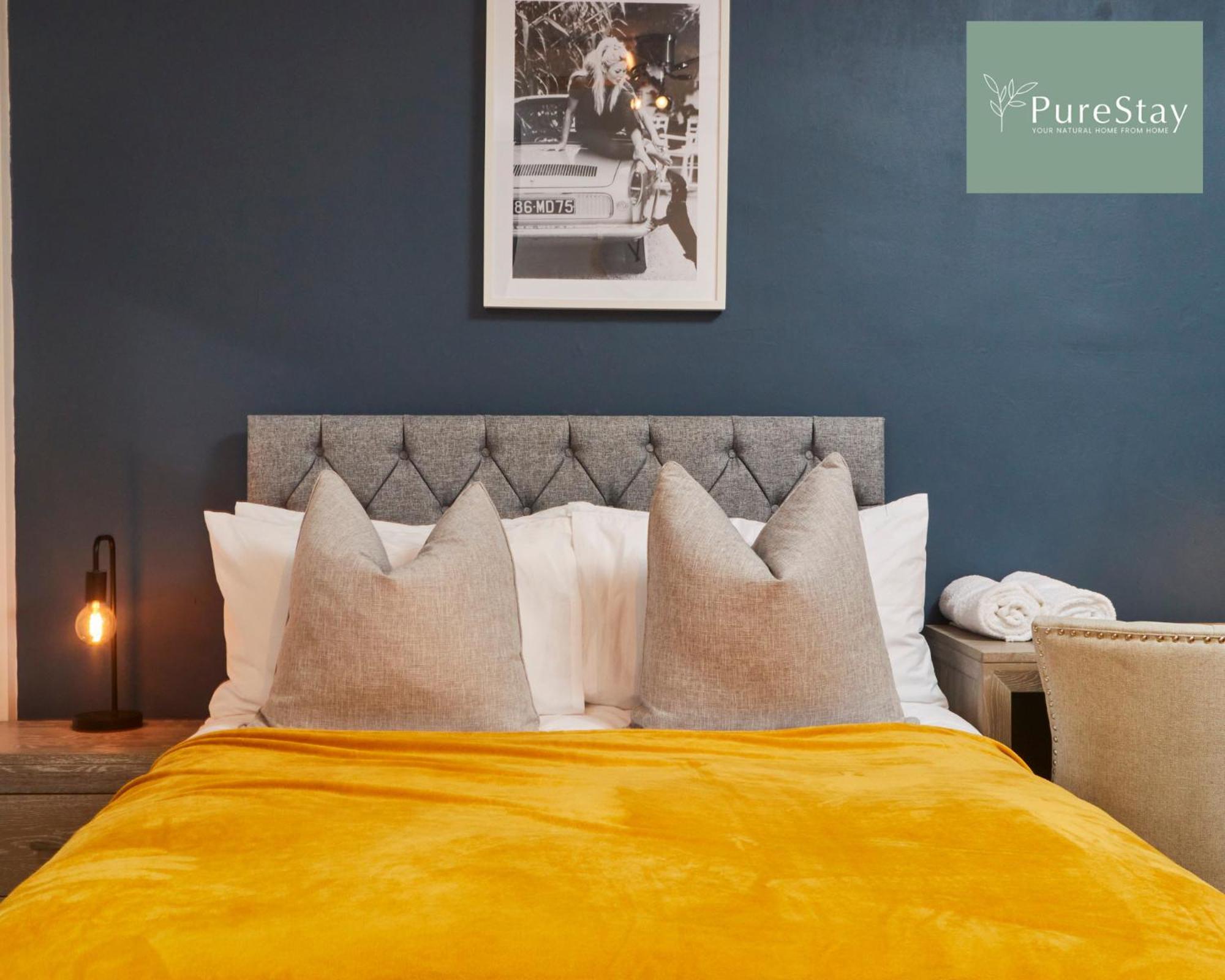 Holiday home Three Bedroom House By Purestay Short Lets & Serviced With Free Parking Manchester