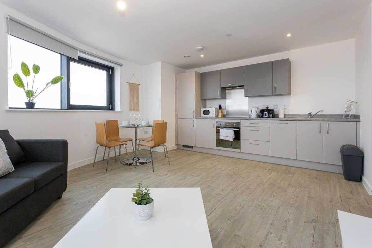 Stunning 2 Bed In Salford Amazing Views * Manchester
