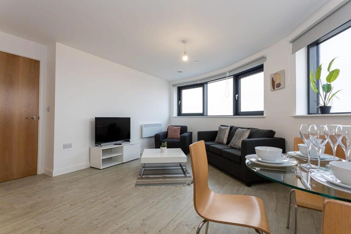 Stunning 2 Bed In Salford Amazing Views Apartment Manchester