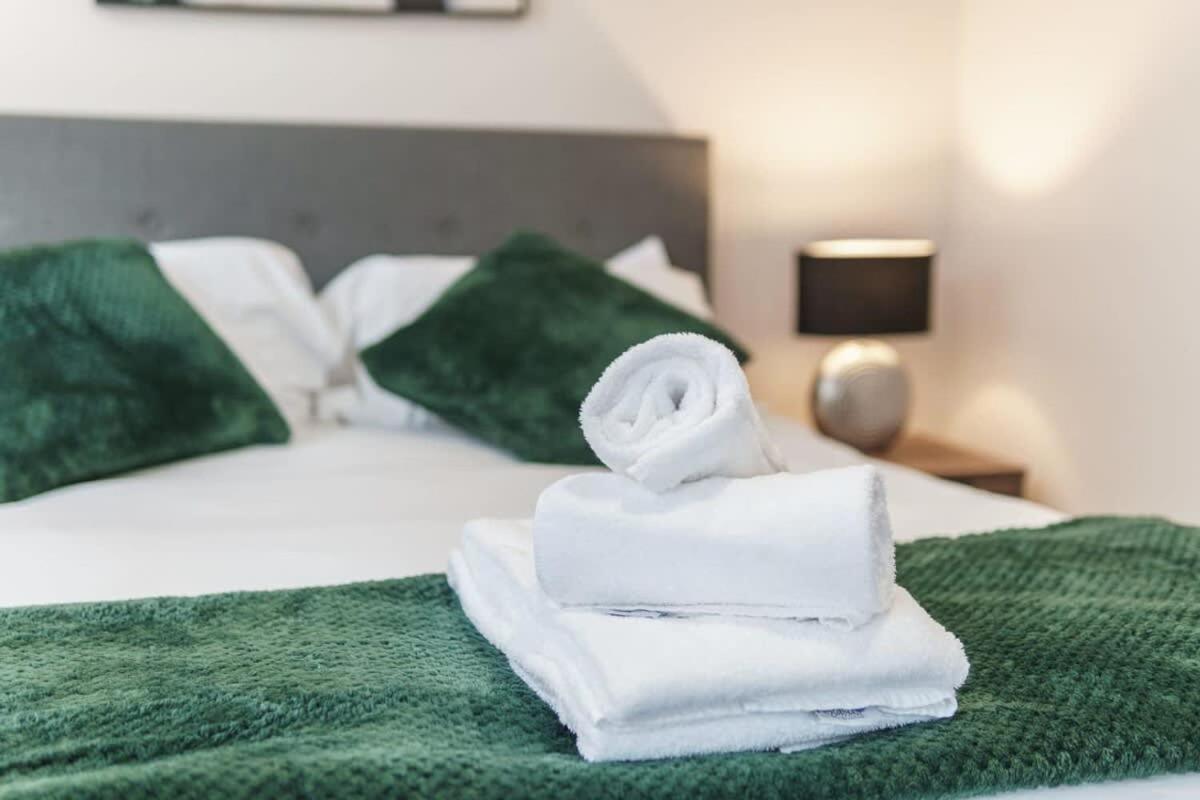 Apartment Fantastic 1 Bed - Sleeps 2