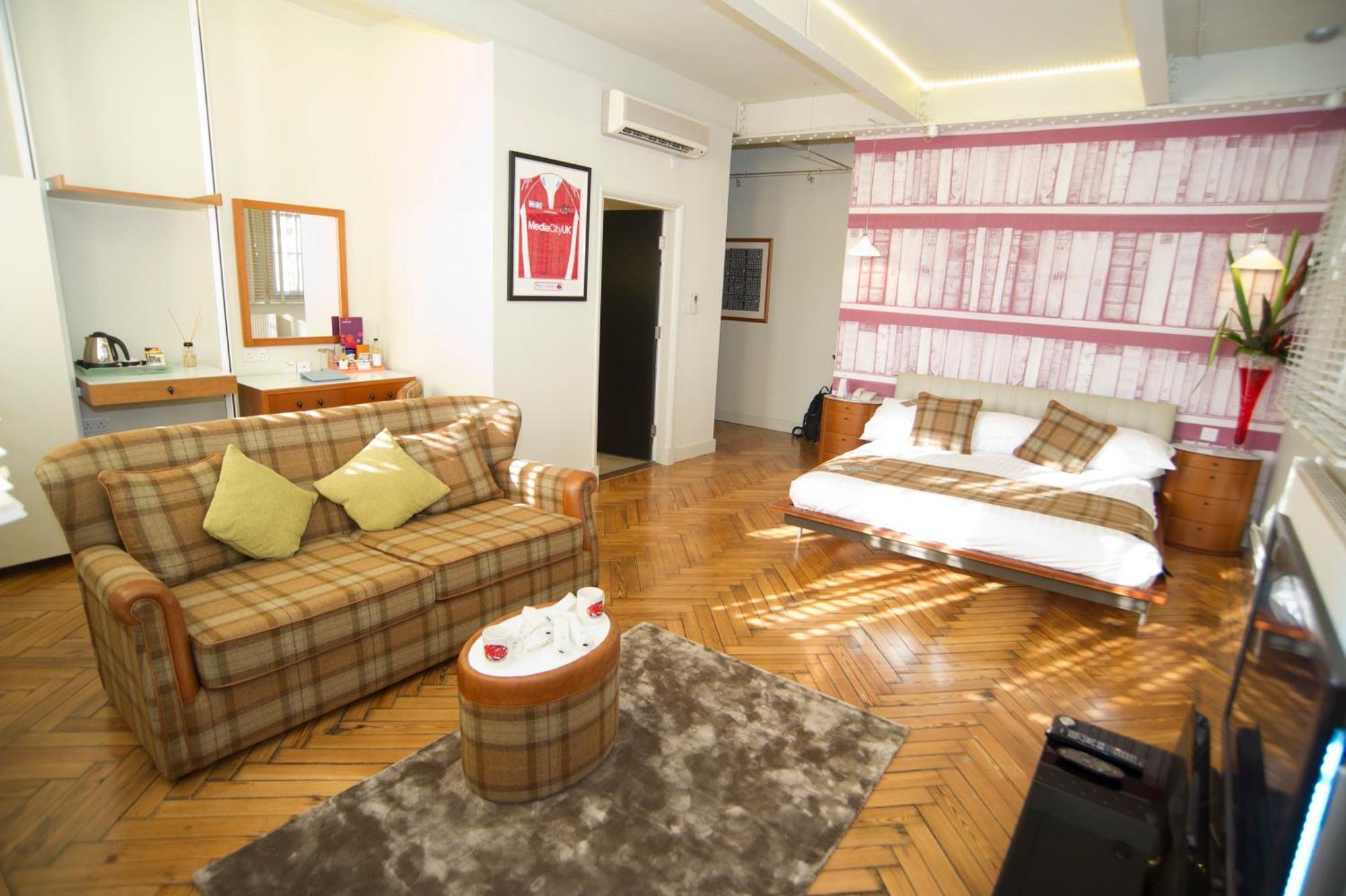 Hotel Abode