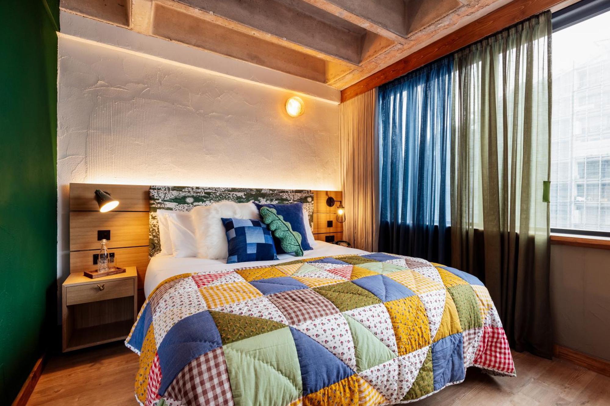 Treehouse Hotel 4*