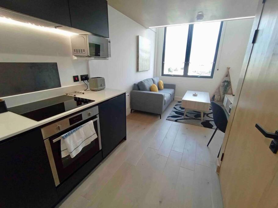1 Bedroom Duplex In *