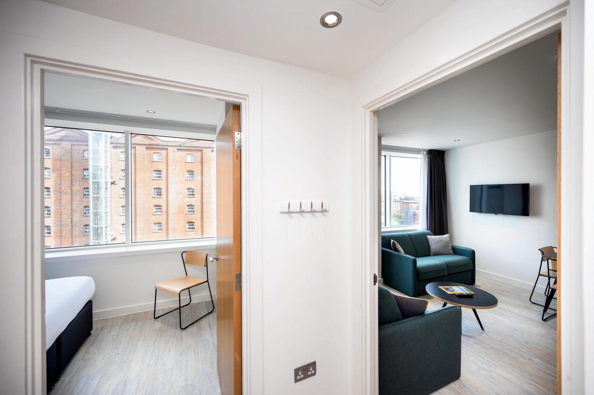 Staycity Piccadilly Aparthotel 4*