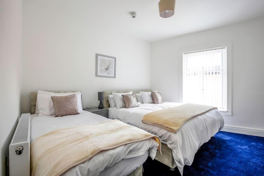 Big New House - 5bdr Near Holiday home *