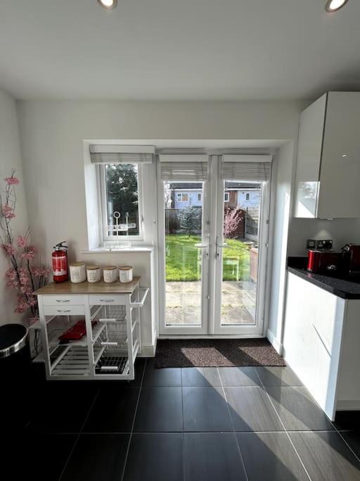 3-bedroom House Close To Centre Holiday home *