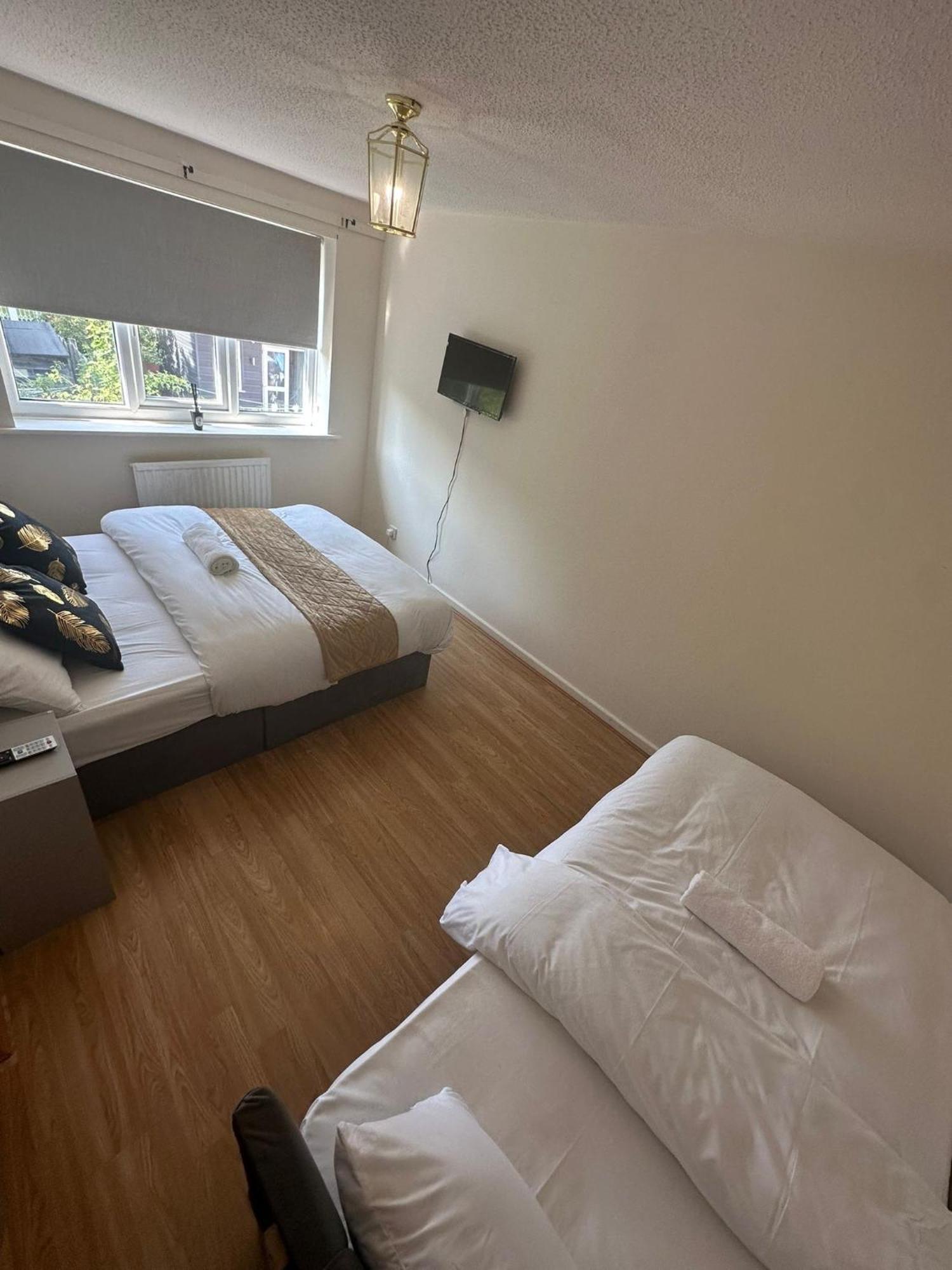 Apartment 3 Bedroom Close To Stadium And Coop Live