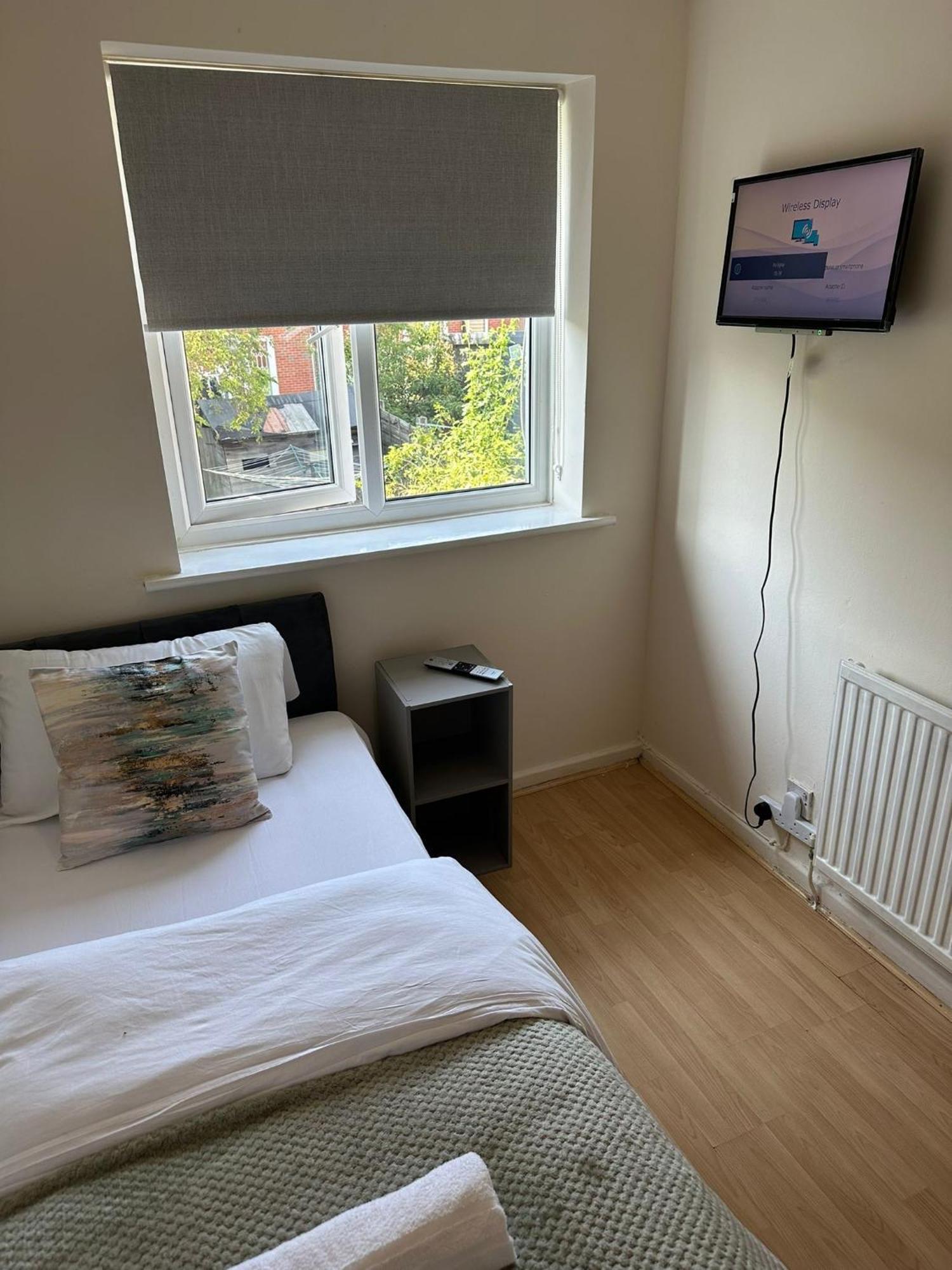 3 Bedroom Close To Stadium And Coop Live *