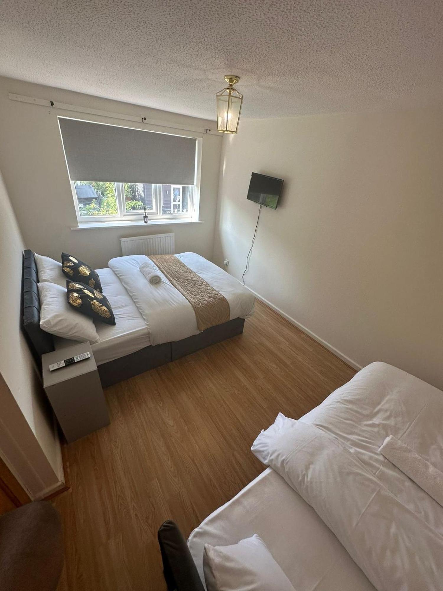 3 Bedroom Close To Stadium And Coop Live Apartment Manchester