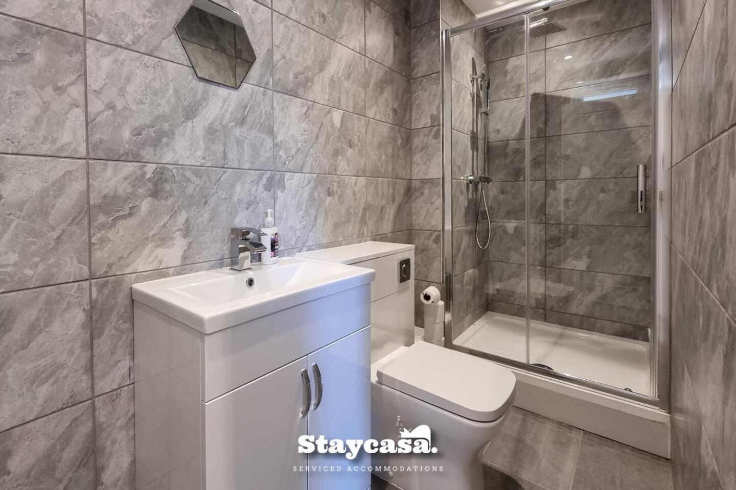 Holiday home Noor Garden Co-Living - Private Room Self-Cater Manchester