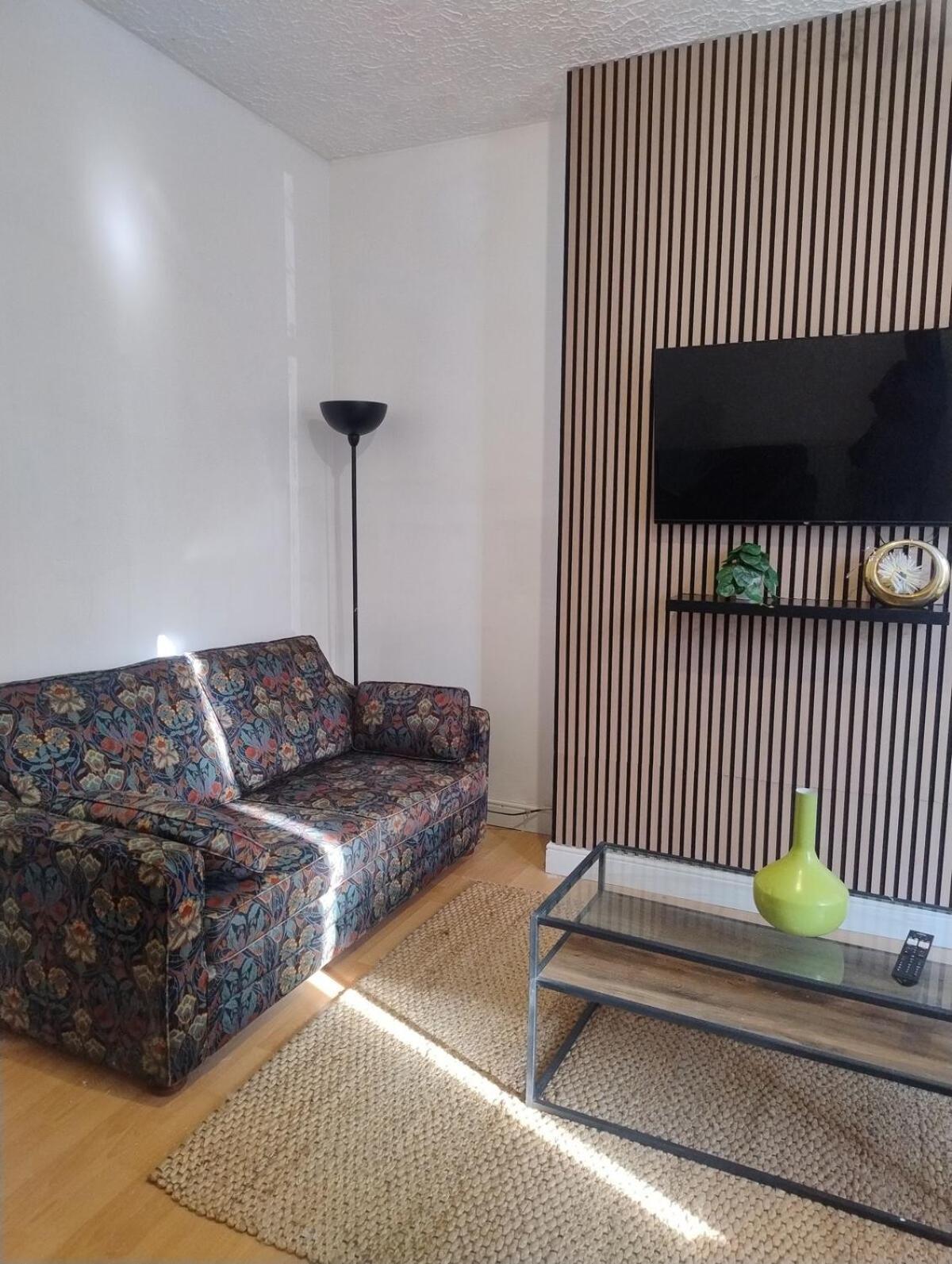 3br Sleeps 10 Walk To Alex Park Holiday home