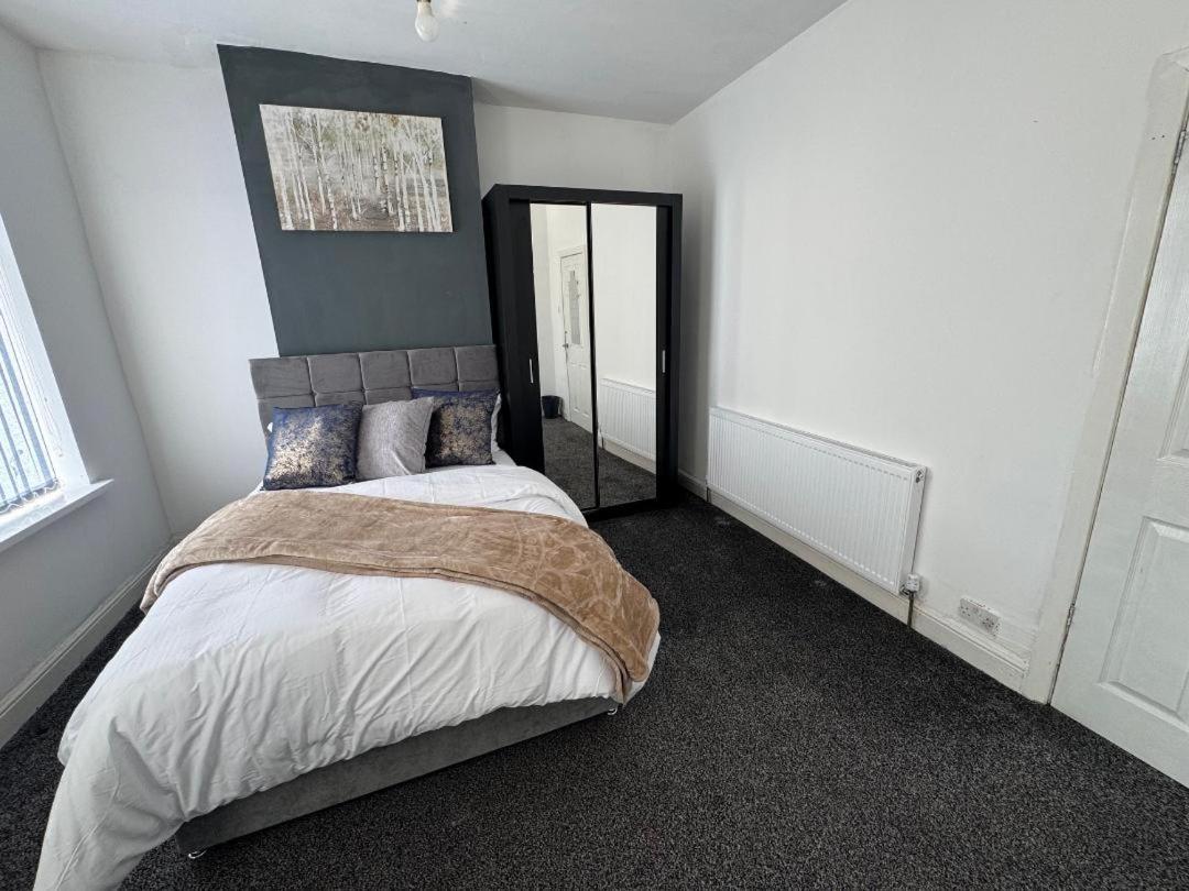Modern Cozy 1 Manchester