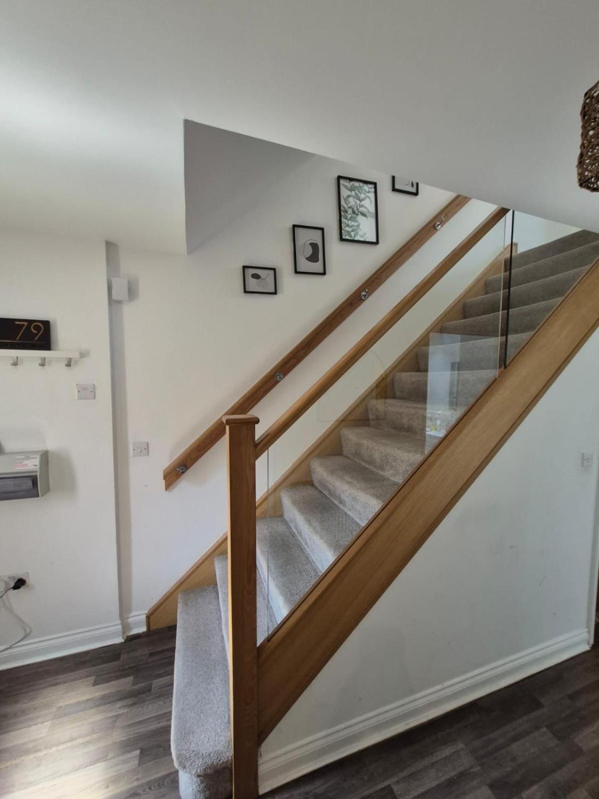 Modern Rooms In 4-Bed House - Walking Distance To Coop Live ,Etihad, Ancoats And City Centre Manchester