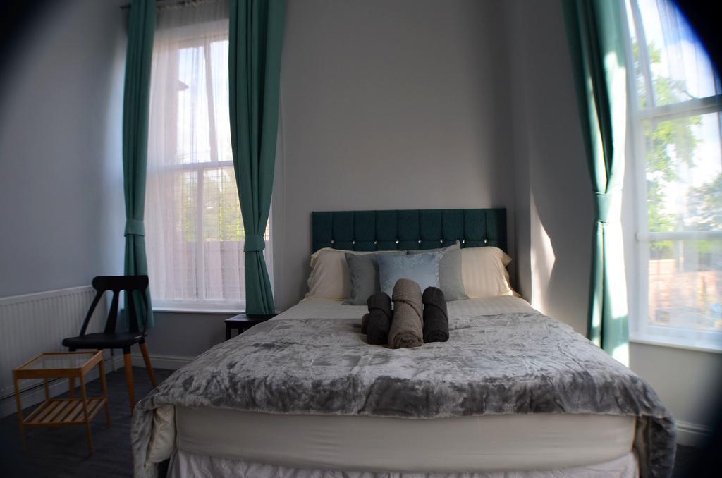 Queens Guest house 3*