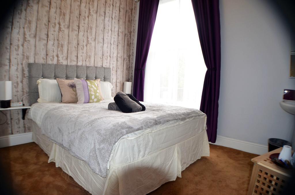 Queens Guest house 3*