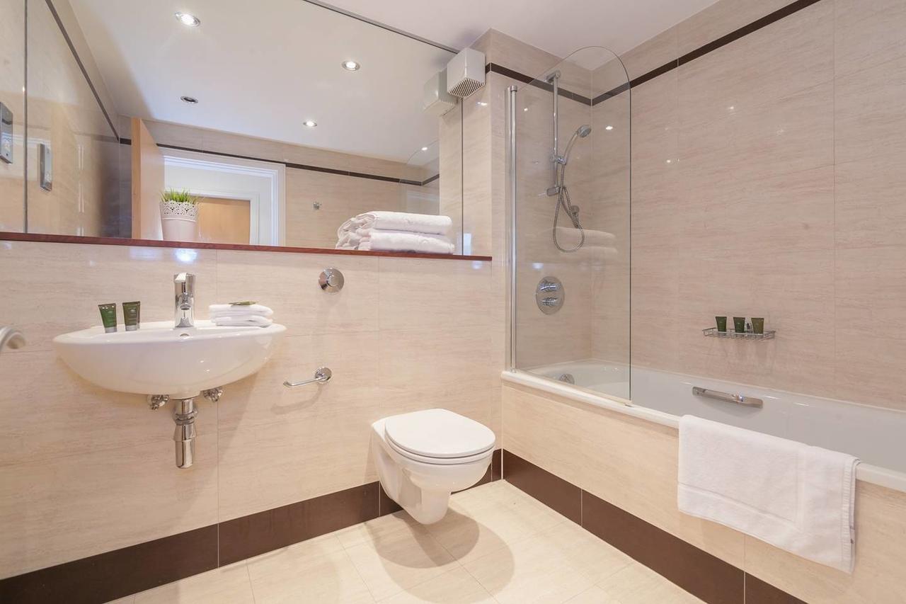 Modern 2br Flat In * Manchester