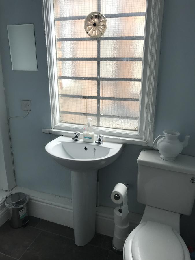 - Old Mms Guest house Manchester