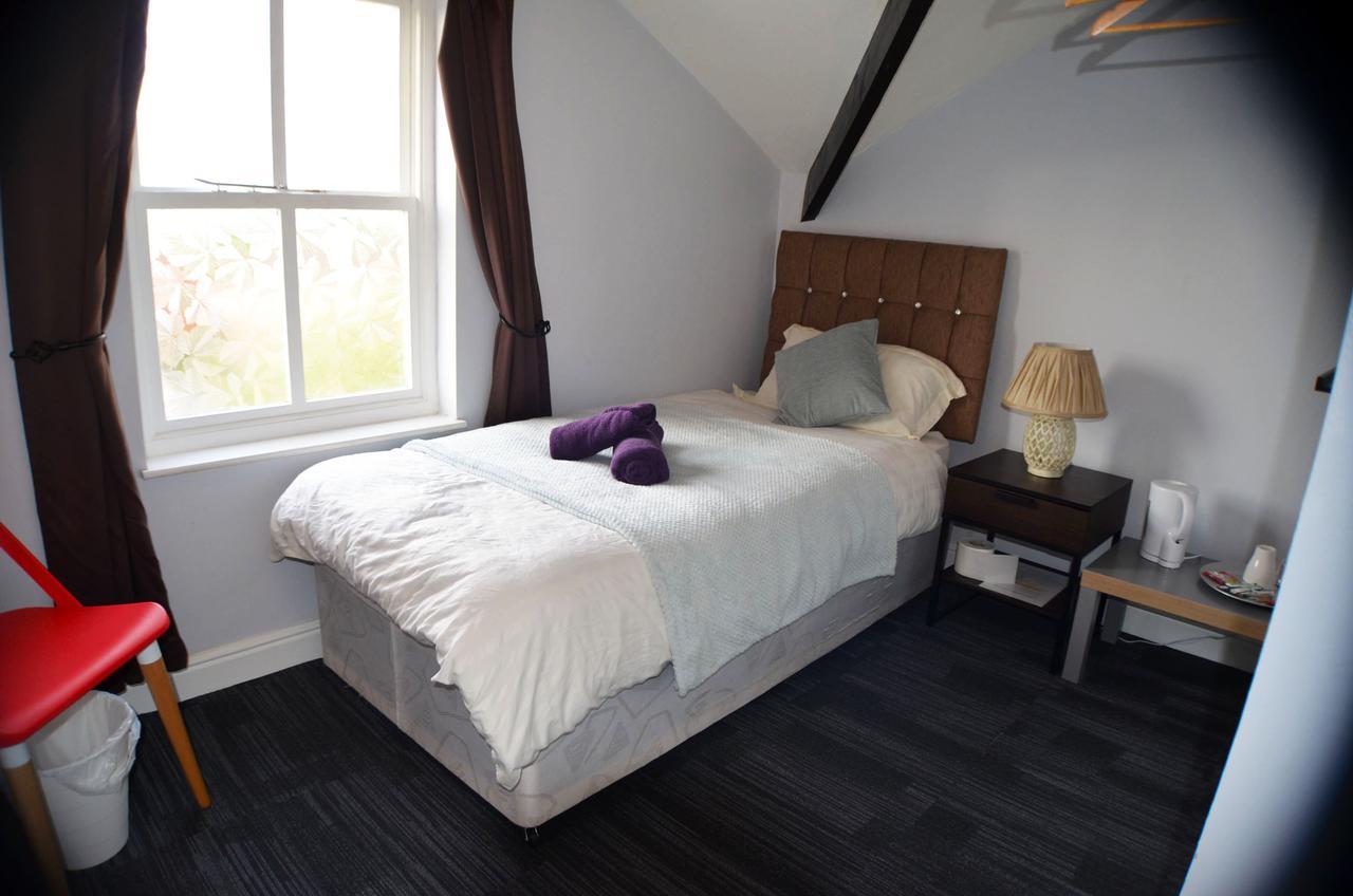 Queens Guest house Manchester