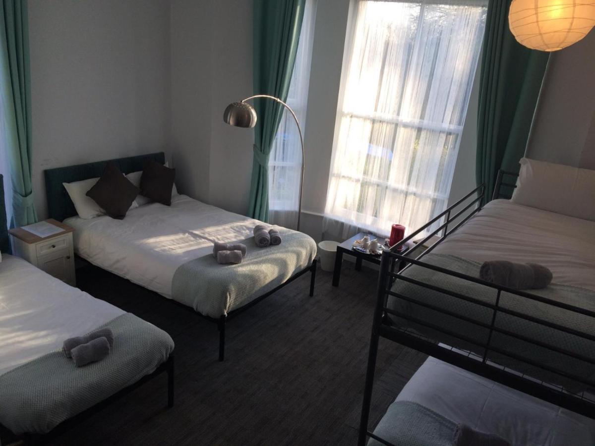 Guest house Queens 3*