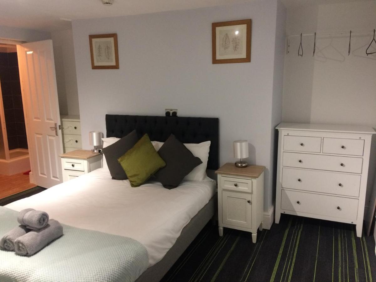 Guest house Queens Manchester