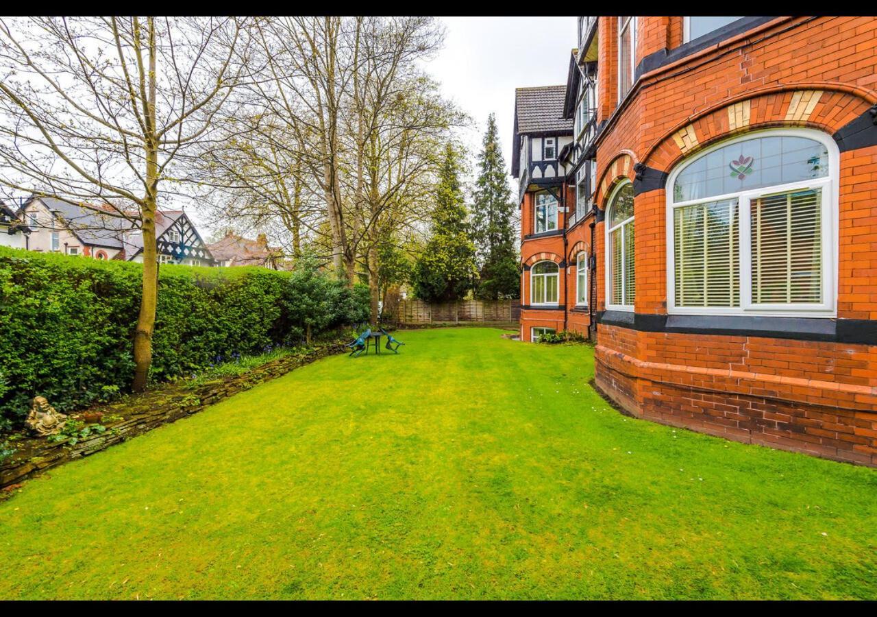 Entire Cozy Apt, Prime Location & Free Parking Apartment *