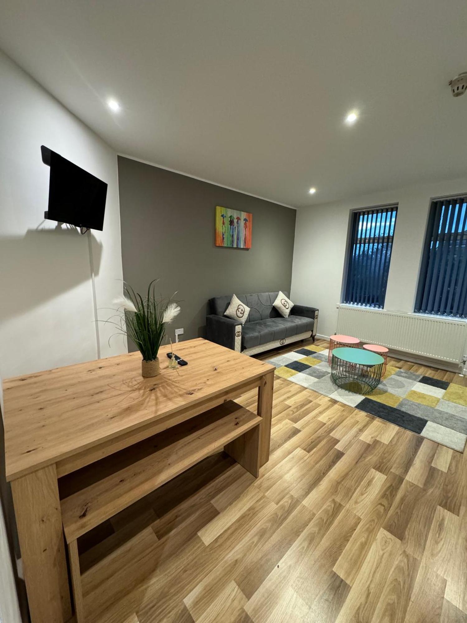 Mk Apartments, Chorlton, Manchester, Car Park